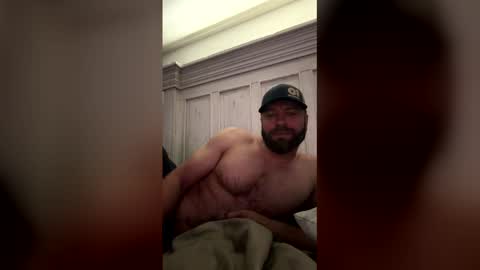 Snapshot of axel1026 chatting on April 8, 12:32 am axel1026 online show from April 8, 12:32 am