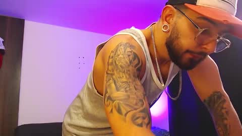 Independiente Model online show from December 2, 6:47 pm