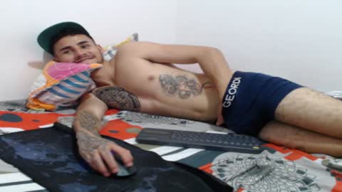 Axel online show from January 19, 5:07 pm