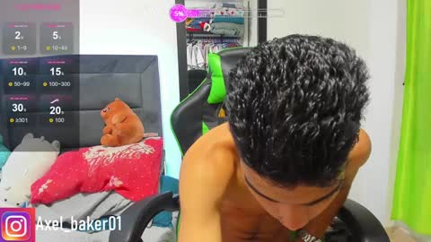 Snapshot of axel_baker01 chatting on December 16, 9:20 pm Axel online show from December 16, 9:20 pm