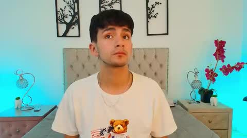 Snapshot of axel_draven chatting on October 9, 11:19 am axel_draven online show from October 9, 11:19 am