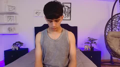 Snapshot of axel_draven chatting on October 23, 11:20 am axel_draven online show from October 23, 11:20 am