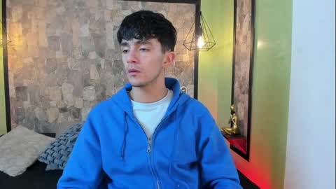 Snapshot of axel_draven chatting on November 19, 11:21 am axel_draven online show from November 19, 11:21 am