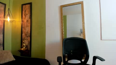 Snapshot of axel_draven chatting on December 15, 11:25 am axel_draven online show from December 15, 11:25 am