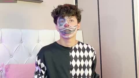 Snapshot of axel_evanss chatting on October 30, 1:12 pm Axel Evanss online show from October 30, 1:12 pm