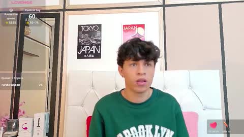 Snapshot of axel_evanss chatting on November 4, 12:37 pm Axel Evanss online show from November 4, 12:37 pm