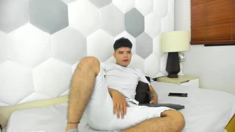 Axel Forte online show from February 7, 1:15 pm