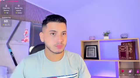 axel_grey_ online show from June 18, 12:53 pm
