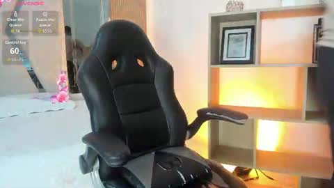 axel_grey_ online show from June 27, 12:44 pm