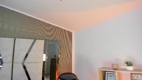 axel_grey_ online show from July 25, 12:47 pm