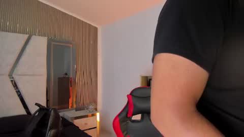 axel_grey_ online show from July 28, 12:48 pm