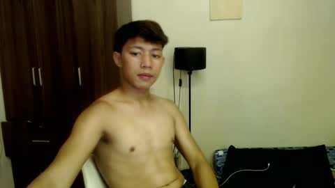 Snapshot of axel_hardcockx chatting on June 24, 2:49 pm AXEL HARDCOCKX online show from June 24, 2:49 pm