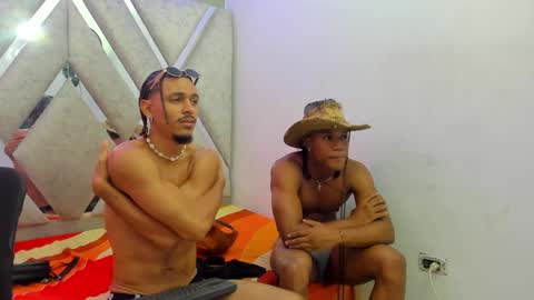 Snapshot of axel_silva3 chatting on March 6, 6:37 pm AXEL SILVA online show from March 6, 6:37 pm