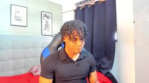Snapshot of axel_silva3 chatting on October 24, 12:45 pm AXEL SILVA online show from October 24, 12:45 pm