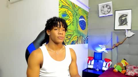 Snapshot of axel_silva3 chatting on November 2, 12:29 pm AXEL SILVA online show from November 2, 12:29 pm