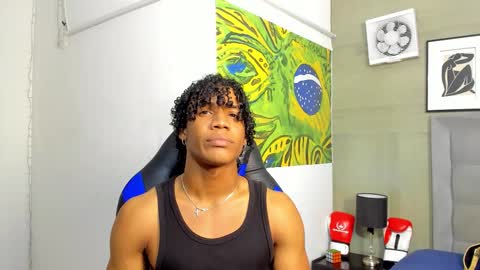 Snapshot of axel_silva3 chatting on November 20, 12:27 pm AXEL SILVA online show from November 20, 12:27 pm