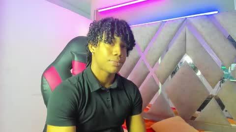 Snapshot of axel_silva3 chatting on November 29, 1:25 pm AXEL SILVA online show from November 29, 1:25 pm