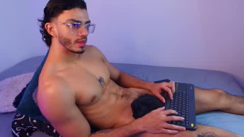 axel stein NEW ACCOUNT online show from January 10, 4:47 am