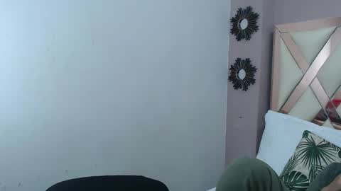 Snapshot of axel_stones_ chatting on October 26, 3:07 pm axel_stones_ online show from October 26, 3:07 pm