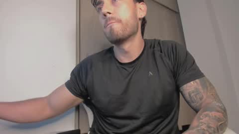 axelblaze_1 online show from March 12, 12:22 pm