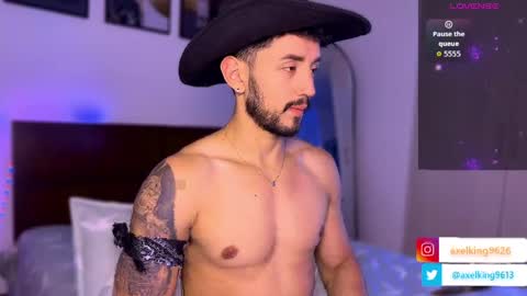 Axel King online show from May 1, 3:05 pm