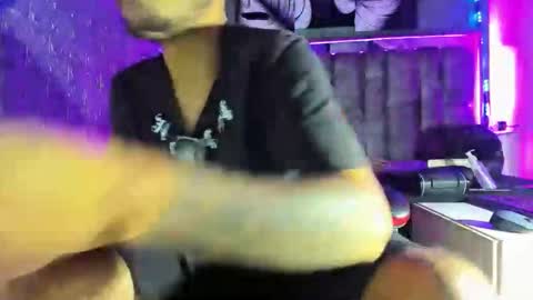 Axell Cross2 online show from June 11, 2:33 am