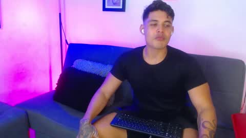 axell online show from January 18, 2:03 am