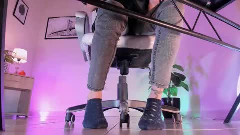 im your little femboy  ALEX   online show from October 18, 9:15 pm