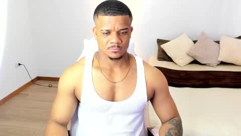 Snapshot of axelldasilva chatting on December 21, 8:16 pm AXEL DA SILVA online show from December 21, 8:16 pm