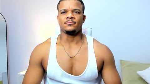 Snapshot of axelldasilva chatting on March 22, 8:12 pm AXEL DA SILVA online show from March 22, 8:12 pm