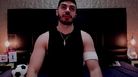 Snapshot of axelthompsom chatting on November 13, 11:53 am Axel Thompsom online show from November 13, 11:53 am