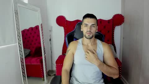 Axel online show from July 2, 11:16 am