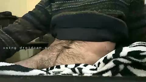 Snapshot of axis33 chatting on February 22, 2:06 am axis online show from February 22, 2:06 am