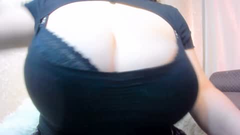 Snapshot of aya_moon chatting on February 4, 4:26 am Aya Moon online show from February 4, 4:26 am