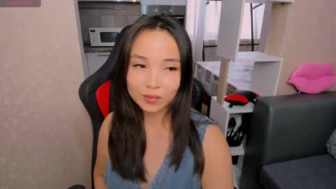 Snapshot of aya_moon chatting on September 10, 5:18 am Aya Moon online show from September 10, 5:18 am