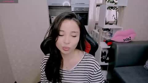 Snapshot of aya_moon chatting on October 1, 4:51 am Aya Moon online show from October 1, 4:51 am