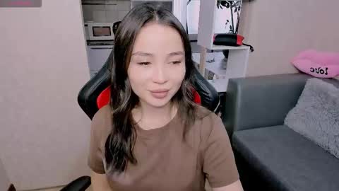 Snapshot of aya_moon chatting on October 8, 5:27 am Aya Moon online show from October 8, 5:27 am