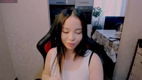 Snapshot of aya_moon chatting on November 17, 7:25 am Aya Moon online show from November 17, 7:25 am