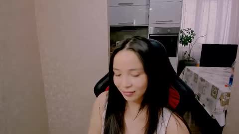 Snapshot of aya_moon chatting on November 28, 6:05 am Aya Moon online show from November 28, 6:05 am