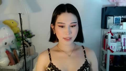 AYAHOSHILOVESYOU online show from February 16, 4:08 am