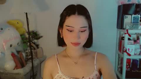 AYAHOSHILOVESYOU online show from February 18, 2:40 am