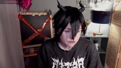 ayaks online show from October 28, 2:53 pm