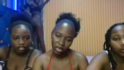 Ayanah online show from December 3, 4:05 pm