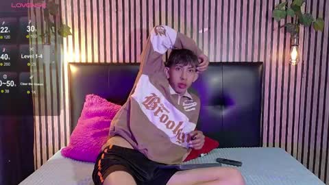 Snapshot of ayano_aishi18 chatting on April 7, 12:49 pm Ayano Aishi online show from April 7, 12:49 pm