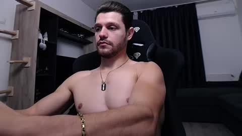 Snapshot of aydanblakeofficial chatting on December 16, 4:01 pm Aydan Blake Official online show from December 16, 4:01 pm