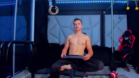 Ayden Miller online show from November 6, 2:51 pm