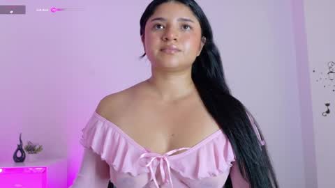 Mariana online show from May 27, 9:01 pm