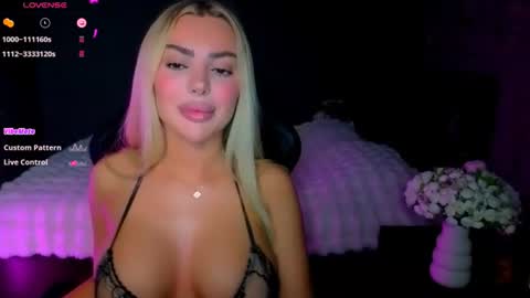  Ayla Demir  online show from June 11, 8:07 pm