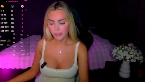  Ayla Demir  online show from June 12, 8:08 pm