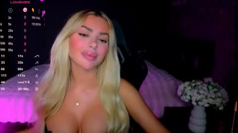  Ayla Demir  online show from June 13, 8:07 pm